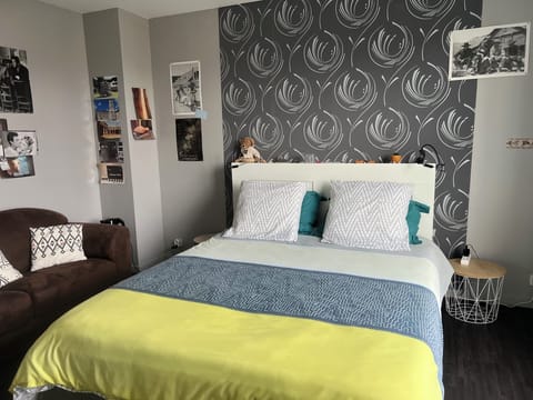 Classic Double Room | Individually decorated, individually furnished, blackout drapes