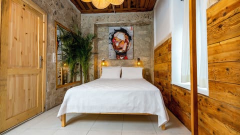 Standard Double Room, 1 Queen Bed, City View | Premium bedding, minibar, soundproofing, free WiFi