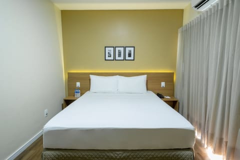 Superior Double Room | Minibar, in-room safe, desk, free WiFi