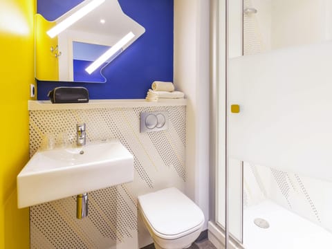 Double Room | Laptop workspace, soundproofing, iron/ironing board, free WiFi