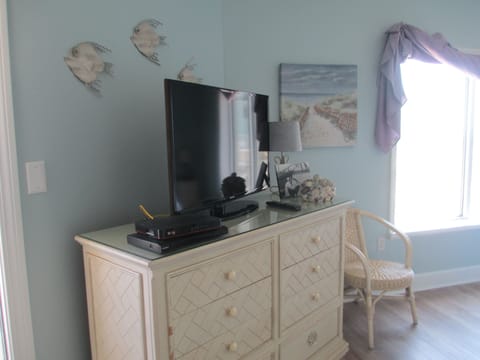 At night when it is quiet relax in the MBR and watch your favorite TV show.