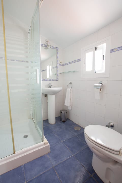 Double Room, Private Bathroom | Bathroom