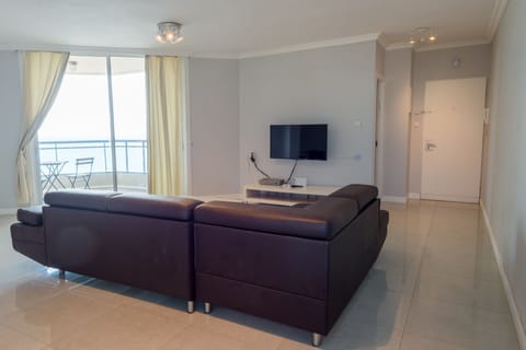 Presidential Apartment, 3 Bedrooms, Smoking, Sea Facing | 3 bedrooms, premium bedding, individually decorated, blackout drapes