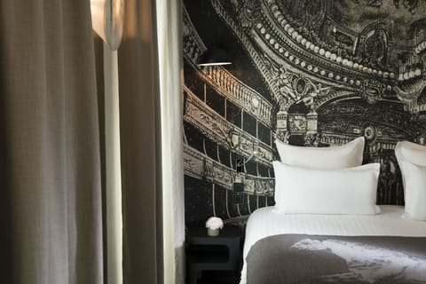 Deluxe Suite (Parisienne) | Premium bedding, minibar, in-room safe, individually decorated