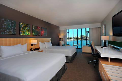 1 bedroom, hypo-allergenic bedding, desk, iron/ironing board