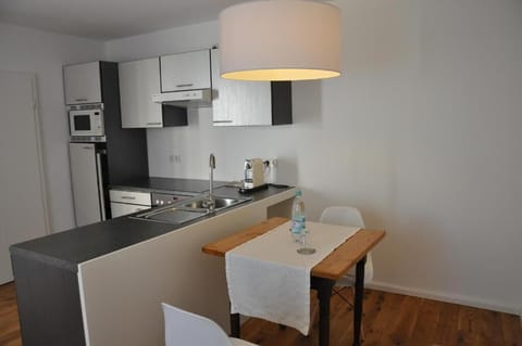 Apartment, 1 Bedroom | Private kitchen