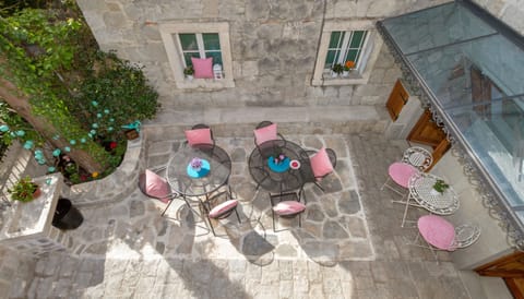 Charming and peaceful garden where you can take a break with glass of wine : )