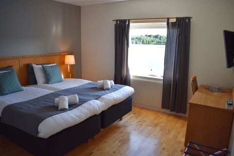 Standard Double Room, Lake View | Blackout drapes, iron/ironing board, free WiFi, bed sheets