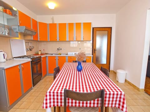 Apartment, 2 Bedrooms (41/54) | Private kitchen