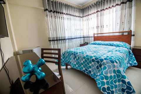 Double Room | In-room safe, desk, iron/ironing board, free WiFi