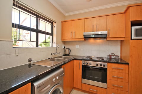 Apartment, 2 Bedrooms (Vilaroux 3) | Private kitchen | Full-size fridge, microwave, oven, stovetop