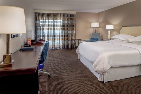 Premium Room, 1 King Bed | Pillowtop beds, desk, laptop workspace, blackout drapes