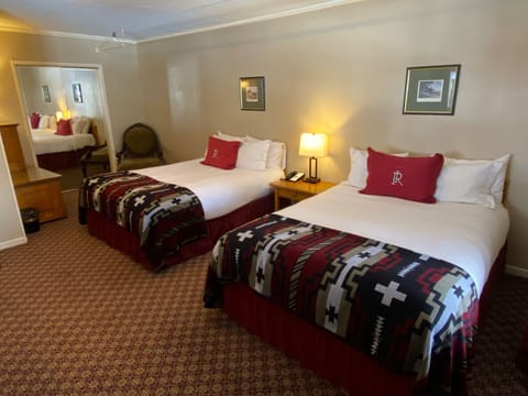 Deluxe Single Room, 2 Queen Beds, Mountain View | Premium bedding, down comforters, iron/ironing board, free WiFi