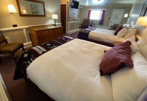 Family Single Room, Mountain View | Premium bedding, down comforters, iron/ironing board, free WiFi