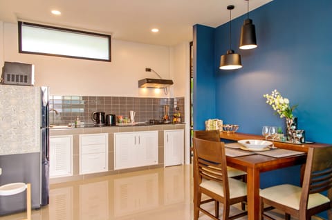 Deluxe Villa | Minibar, in-room safe, individually decorated, individually furnished