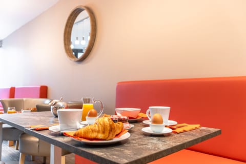 Daily buffet breakfast (EUR 14 per person)