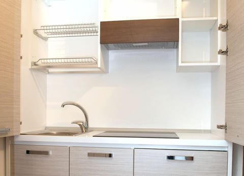 Comfort Room, Accessible | Private kitchenette