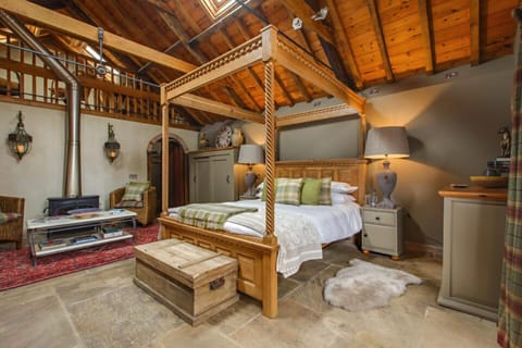 Executive Double Room, Ensuite, Courtyard View (Old Cart Shed)