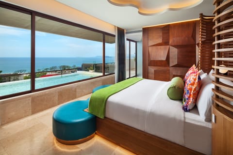 Ewow Suite, 2 Bedroom Suite, 1 King, 2 Queens, Ocean View | Premium bedding, pillowtop beds, minibar, in-room safe