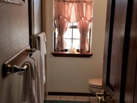 Standard Double Room, Private Bathroom (Billy The Kid) | Bathroom