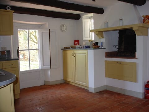 A view of the kitchen