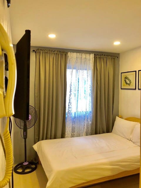 Studio | In-room safe, desk, iron/ironing board, free WiFi