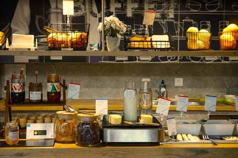 Daily buffet breakfast (EUR 9.90 per person)