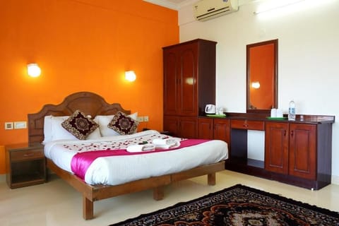 Standard Double Room, Garden View | Premium bedding, in-room safe, desk, free WiFi