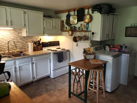 Updated pictures of kitchen