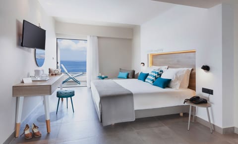 Junior Suite, Sea View | In-room safe, blackout drapes, soundproofing, iron/ironing board