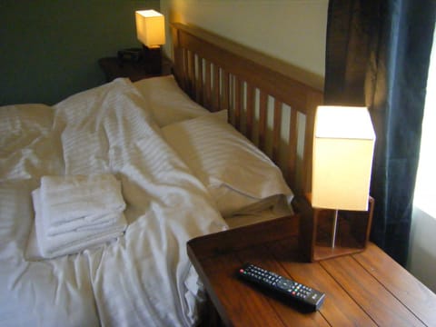 Suite, 1 Bedroom (Room Only) | In-room safe, iron/ironing board, free WiFi