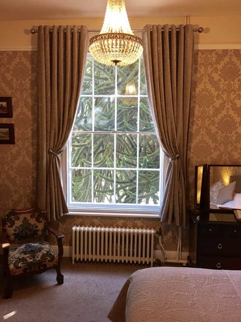 Luxury Triple Room, Private Bathroom, River View | Individually decorated, individually furnished, iron/ironing board