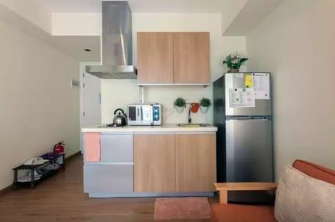 Condo, Kitchenette, Beachfront | Private kitchen | Full-size fridge, microwave, oven, stovetop