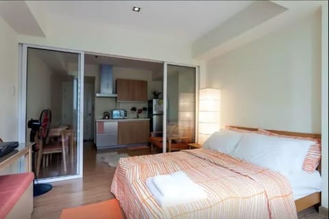 Condo, Kitchenette, Beachfront | 1 bedroom, desk, iron/ironing board, free WiFi
