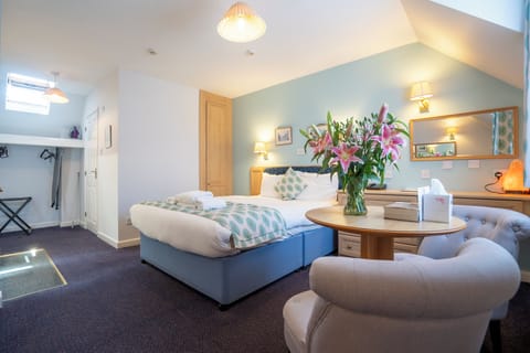 Standard Double Room, 1 Double Bed | Premium bedding, minibar, desk, soundproofing