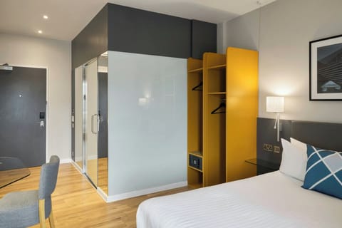 Standard Double Room | In-room safe, desk, laptop workspace, iron/ironing board