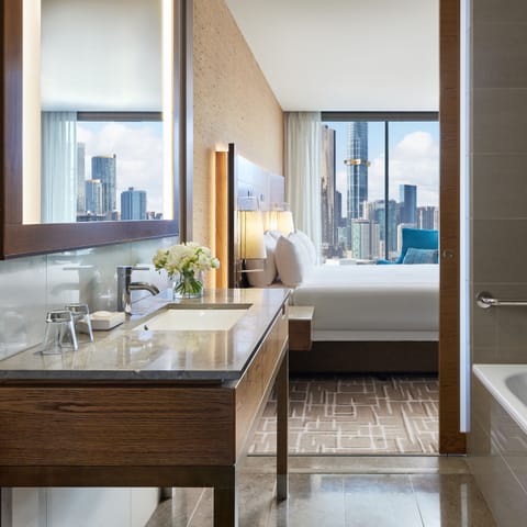 Pacific Club Room (Pacific Club Access) | Bathroom | Separate tub and shower, deep soaking tub, free toiletries, hair dryer