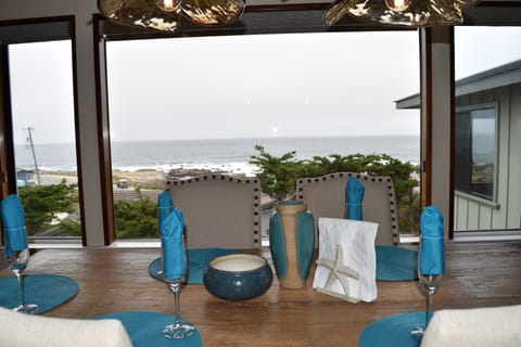 Dining Room ocean view