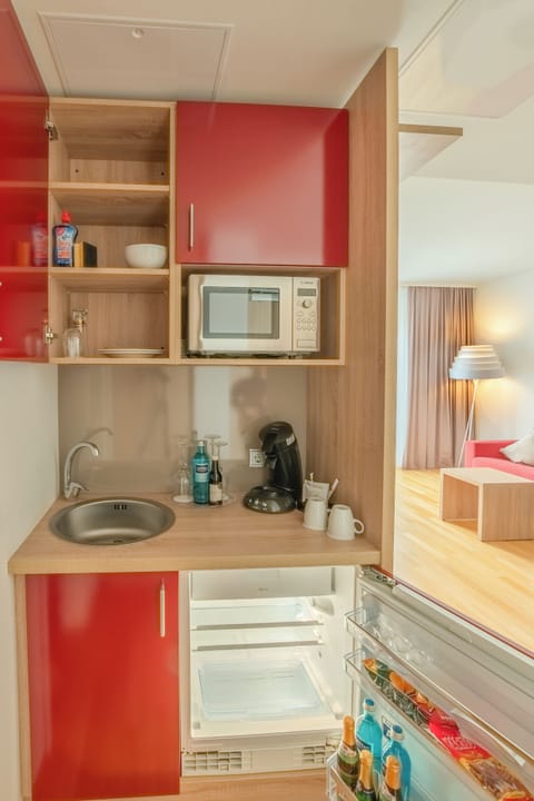 Deluxe Room, 1 Double Bed, Kitchenette | Private kitchen | Fridge, coffee/tea maker