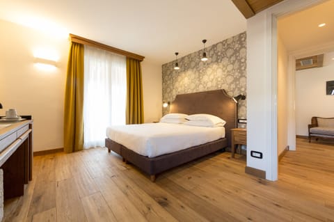 Panoramic Suite | Premium bedding, down comforters, memory foam beds, minibar