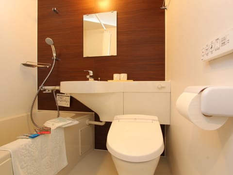 Room with Loft, Private Bathroom | Bathroom | Free toiletries, hair dryer, slippers, towels