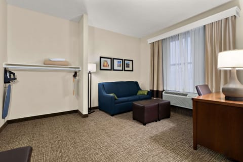 Suite, Accessible, Non Smoking | 1 bedroom, hypo-allergenic bedding, desk, iron/ironing board