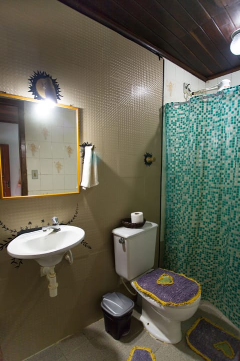 Double or Twin Room, 1 Bedroom | Bathroom | Shower, hair dryer, towels