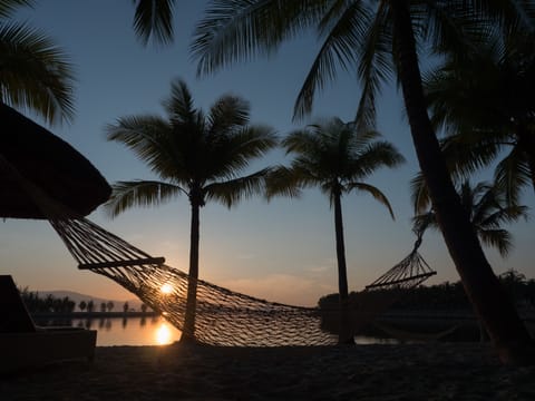 Private beach, sun loungers, beach umbrellas, beach towels