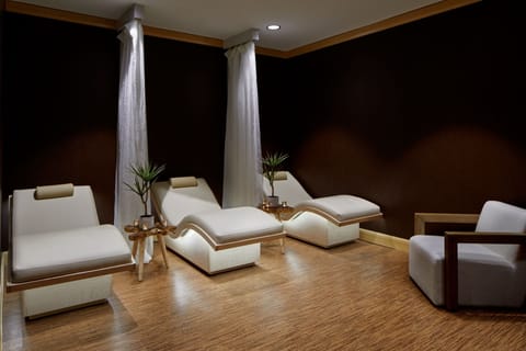 Sauna, body treatments, hydrotherapy, aromatherapy, body wraps