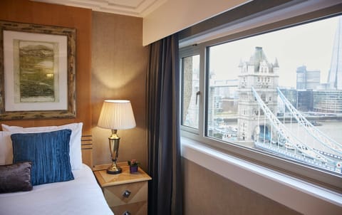 Suite, 1 Double Bed | Premium bedding, in-room safe, desk, laptop workspace