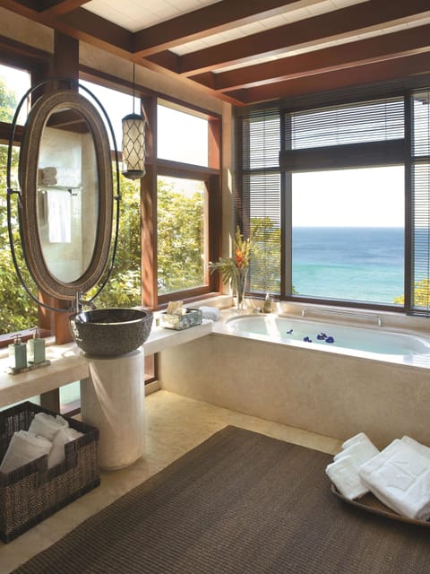 Tree House Villa | Bathroom | Separate tub and shower, deep soaking tub, designer toiletries