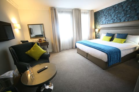 Superior Room, 1 Double Bed, Non Smoking (Converts to 2 Twin Beds) | Desk, iron/ironing board, free WiFi, bed sheets