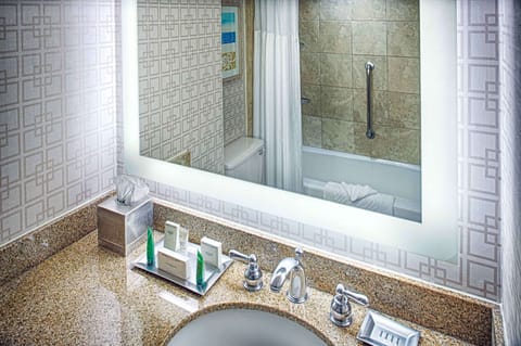 Free toiletries, hair dryer, towels