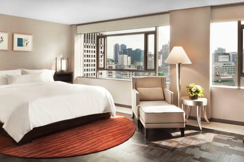 Premium Suite, 1 King Bed | Minibar, in-room safe, desk, iron/ironing board
